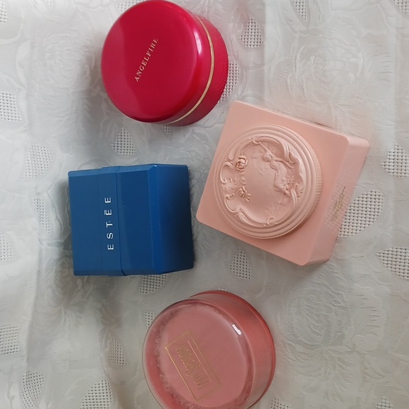 Bath & Body Vintage Dusting Powder Boxeswhite Shoulders Estee